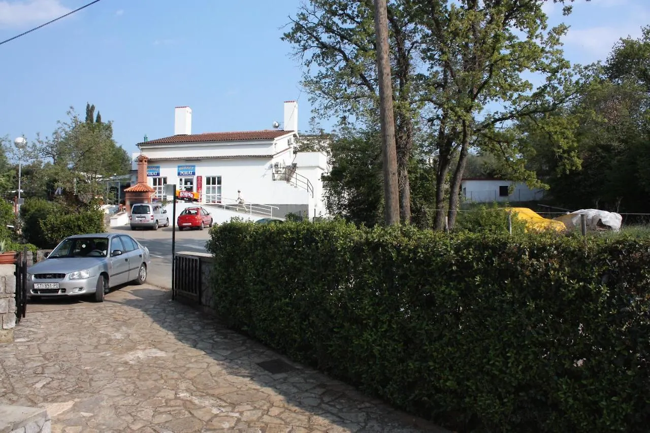 Apartments By The Sea Vantacici, Krk - 5292 Malinska