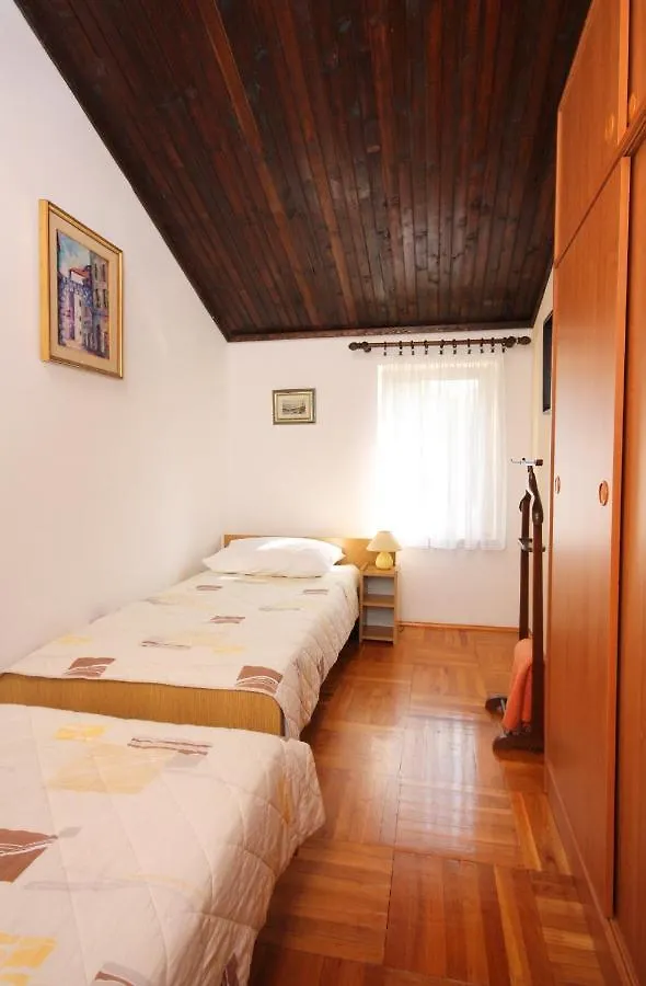 Apartments By The Sea Vantacici, Krk - 5292 Malinska 0*,  Croatia