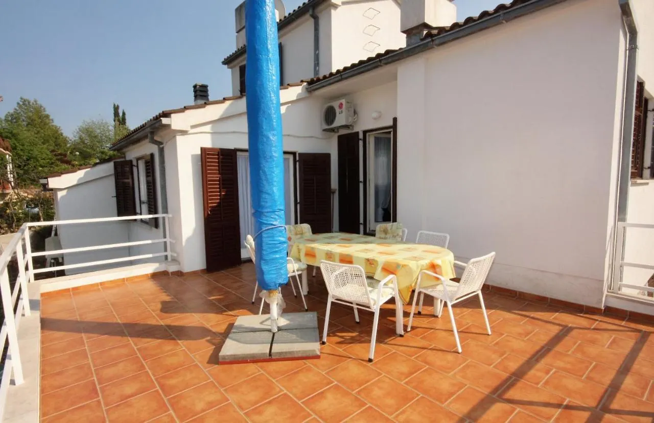 Apartments By The Sea Vantacici, Krk - 5292 Malinska 0*,