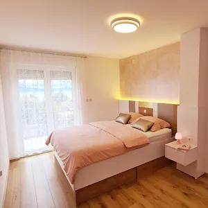 Karamarko Apartment