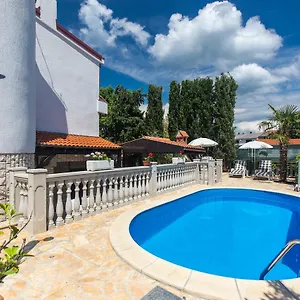 Pavic Apartment