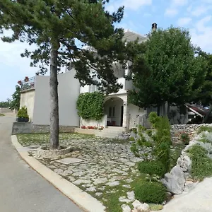 Lucija Jurkovic Apartman